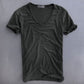 Robert | T-Shirt Herr V-ringad – Minimalistisk och tidlös stil 