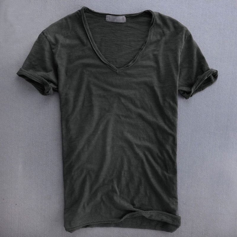 Robert | T-Shirt Herr V-ringad – Minimalistisk och tidlös stil 