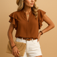 Audrey | Bluse Dame Med Volanger Og Elegant V-hals 