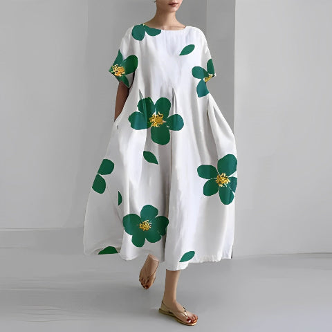 Dorothée | Pitkä Kuvioitu Mekko – Väljät ja Muodikkaat Leikkaukset 