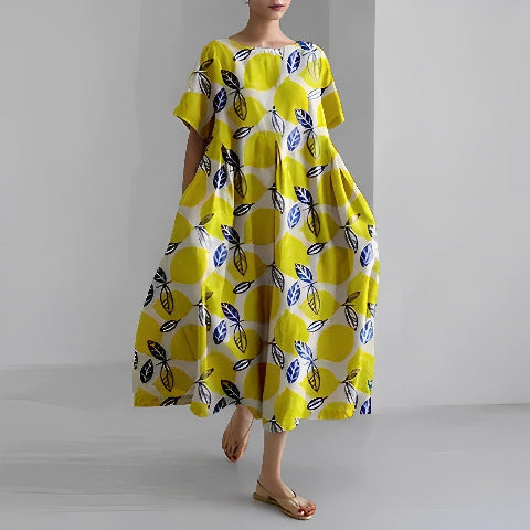 Dorothée | Pitkä Kuvioitu Mekko – Väljät ja Muodikkaat Leikkaukset 
