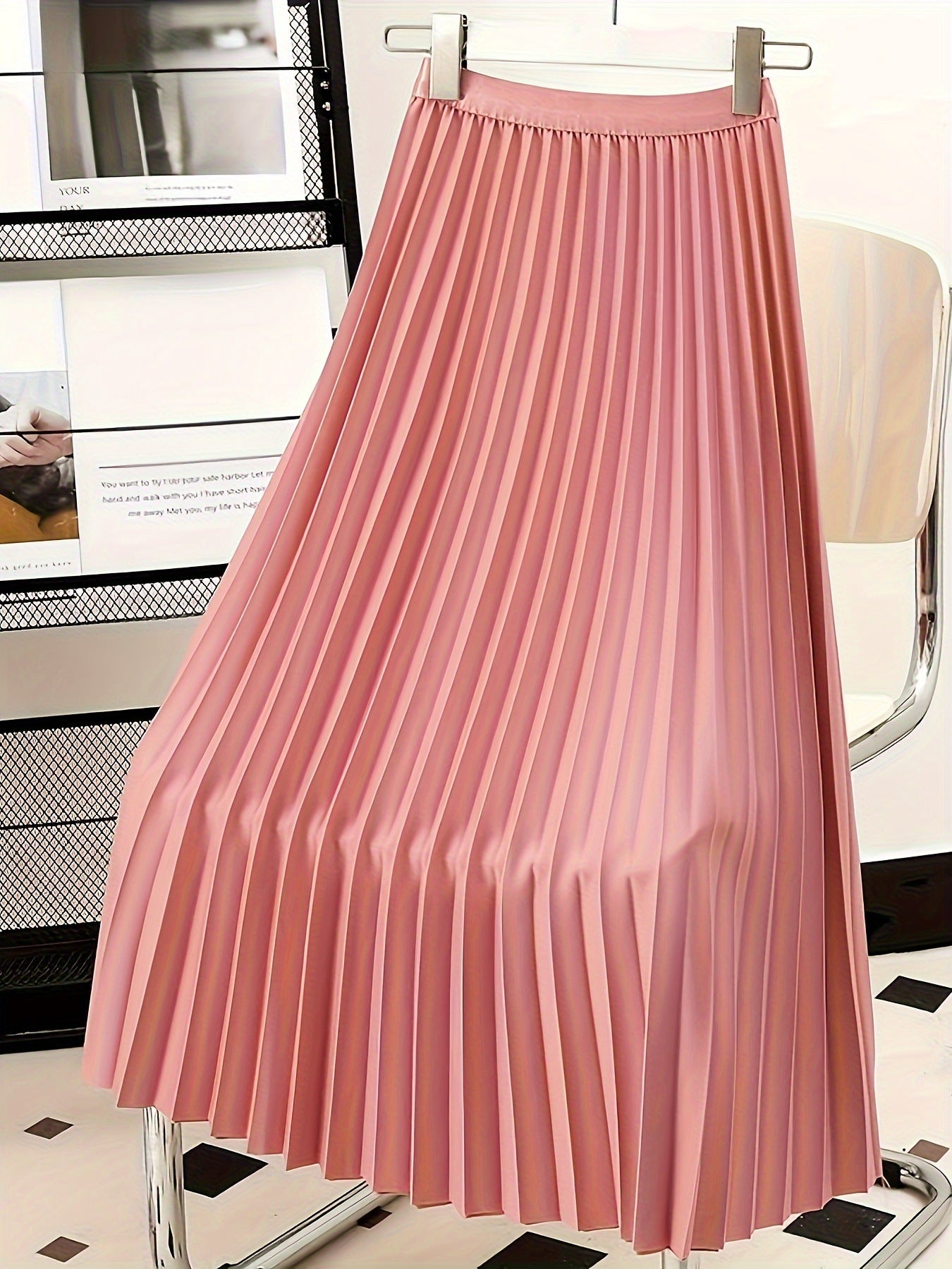 Céline | Högmidjad Plisserad Kjol – Elegans Och Sublimerad Silhuett 