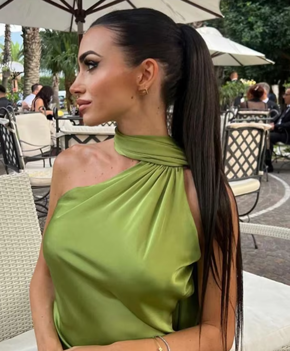 Jade | Hosszú és redőzött estélyi ruha 